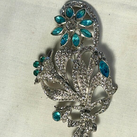 Vintage Aqua Blue Rhinestone Flower Brooch Pin - Picture 1 of 5